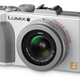 Illustration for article titled Guaranteed Awesome Gifts for the Would-Be Photographer